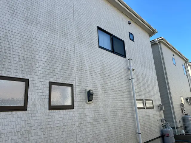 ◇外壁洗浄◇高圧、低圧使い分け素材を傷めず洗浄致します☆*:.｡.サービスの画像