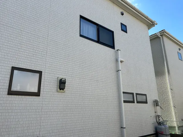 ◇外壁洗浄◇高圧、低圧使い分け素材を傷めず洗浄致します☆*:.｡.サービスの画像