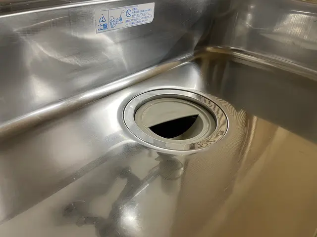 ◉取りきれないシンクの水垢、焦げ切ったコゲ！全てお任せ下さい！キッチンクリーニンサービスの画像