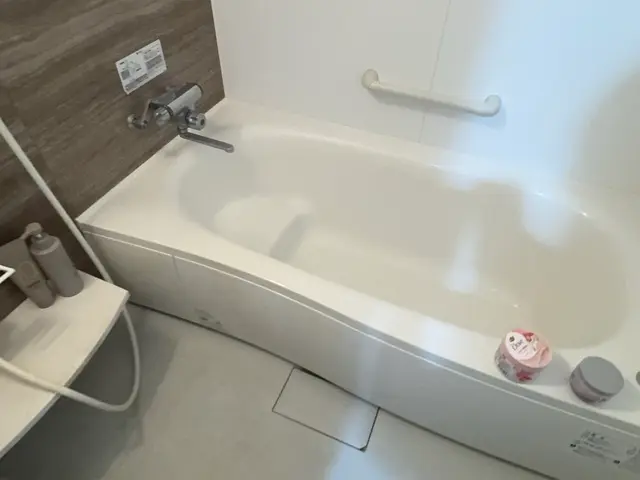 【毎日4-5件依頼受注】浴槽清掃PROｰ経験と強力専用薬品をフル活用でピカピカサービスの画像
