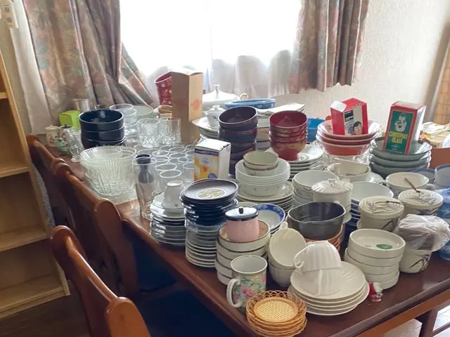 不用品回収のご予約前に質問から不用品画像を送信していただくとお見積り致します。サービスの画像