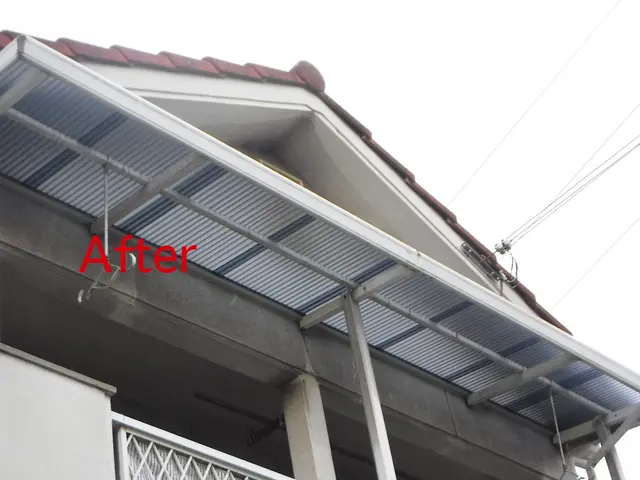 【ポリカ・平板・波板補修交換】創業20年以上の実績で幅広い対応（写真はイメージ）サービスの画像