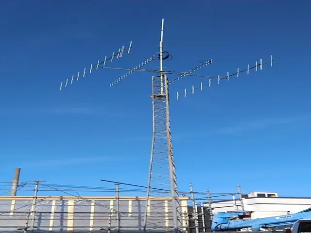 ★屋根の上も任せて★地域密着！店長自ら丁寧対応のアンテナ工事サービスの画像