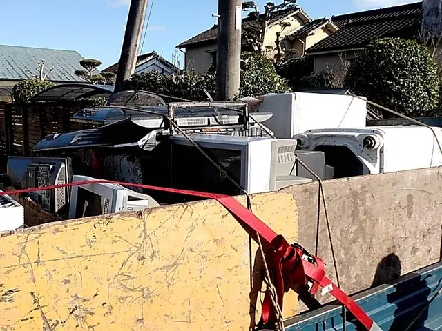 ＜地域密着＞２⒯トラック詰め放題◆交通費、ガソリン代込み♪サービスの画像