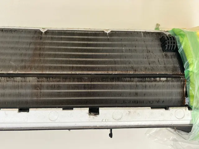 【夫婦対応で安心】現場経験豊富なプロが行うエアコン分解洗浄｜丁寧説明◎サービスの画像