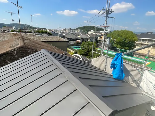 屋根修理、葺き替え／雨漏り調査から丁寧に対応サービスの画像