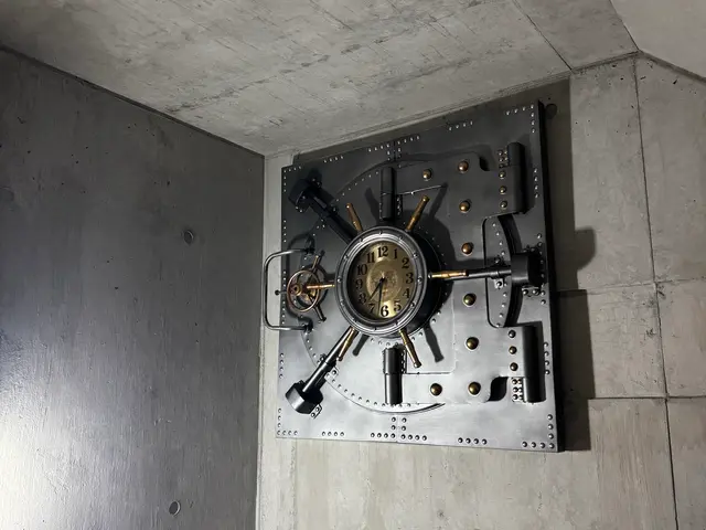 「関西」★金賞店舗★ 絵画・アートの取り付け！金具や紐もご準備可能です！サービスの画像