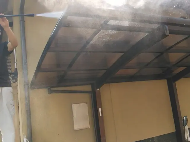 高圧洗浄＋こすり洗いでピカピカキレイに！サービスの画像