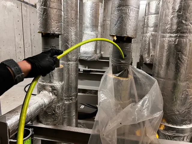 プロの技術でご満足いただけるように心を込めて作業いたしますサービスの画像