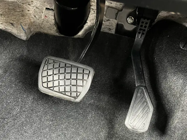 《展示車仕上げ》電気・水道不要で施工可能！11月限定でエアコンフィルター交換無料サービスの画像