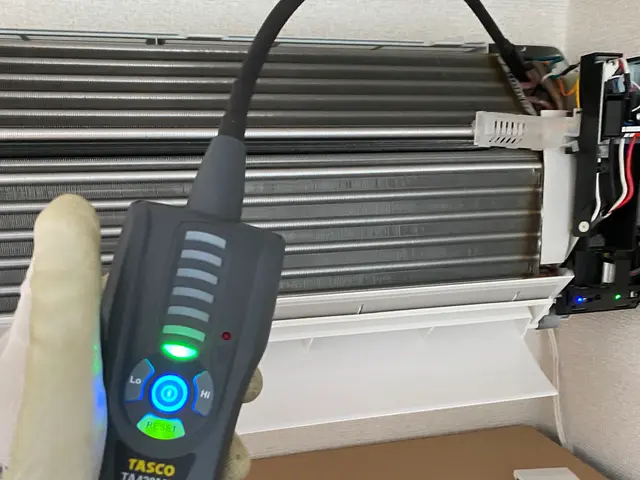 エアコンの修理(R32・R410ガス漏れ)サービスの画像