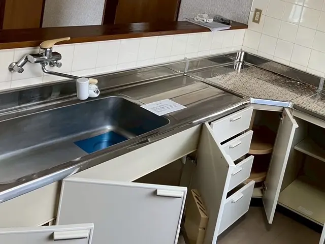 【店長訪問・2名体制】キッチンの油汚れ・水垢一掃しましょう！サービスの画像