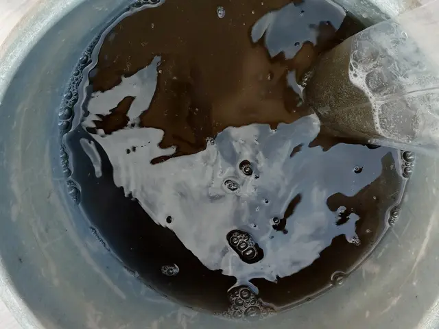 業務用４方向天井埋込エアコン分解清掃！サービスの画像