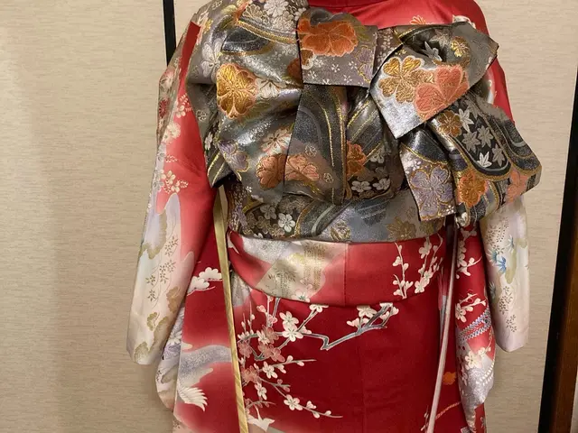 早くて綺麗な着付け！20年の経験！趣味から生まれたプロの技をご自宅へ！