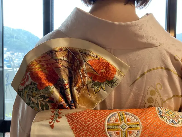 早くて綺麗な着付け！20年の経験！趣味から生まれたプロの技をご自宅へ！