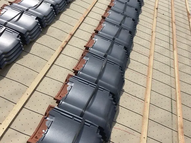 【愛媛】【屋根修理・雨漏り修理】職人直営のフルタ屋根店です。屋根カバー工法サービスの画像