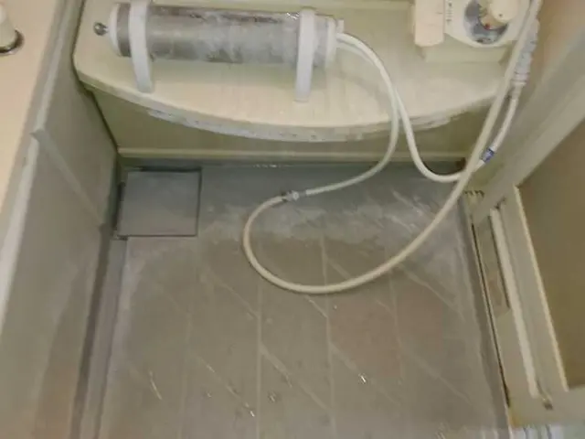 風呂釜配管と同時に頼むとで3000円割り引き！エプロン内高圧洗浄無料サービス中！サービスの画像