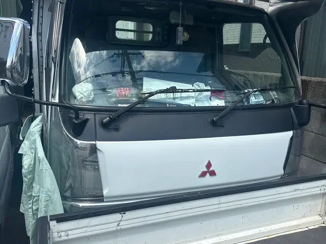 2トントラックサービスの画像
