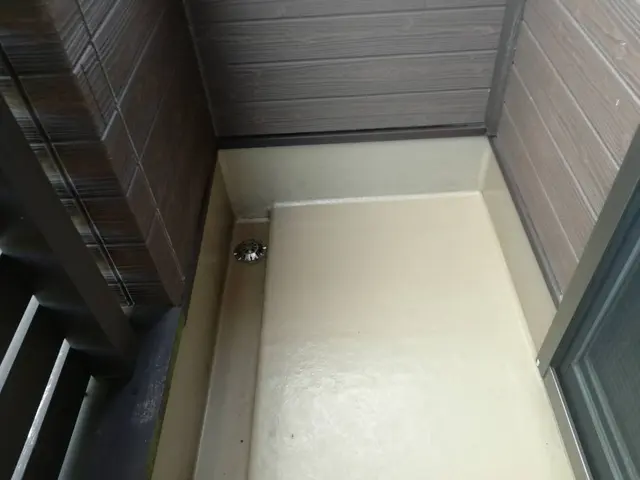 ピッカピカ【高圧洗浄】ベランダ有効に使えてますか？損保加入済、クレカ可サービスの画像