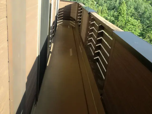 ピッカピカ【高圧洗浄】ベランダ有効に使えてますか？損保加入済、クレカ可サービスの画像