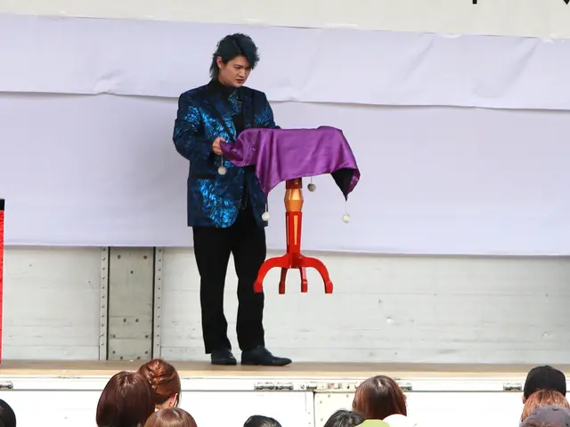 【老若男女必ず笑顔になれる魔法】　中四国で手品を見るならDBSHOW!!!!