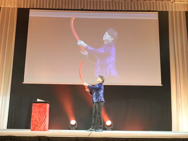 【老若男女必ず笑顔になれる魔法】　中四国で手品を見るならDBSHOW!!!!