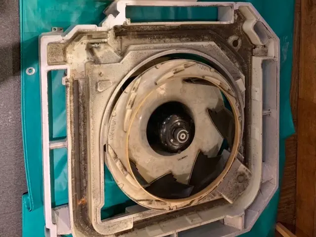 【追加料金なし】完全分解洗浄でキレイな空気をお届けします☆エコ洗剤を使用で安心！サービスの画像