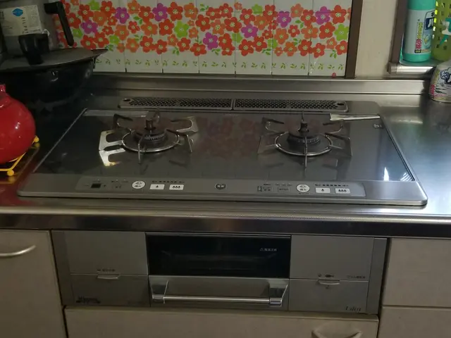 ビルトインコンロの交換機サービスの画像