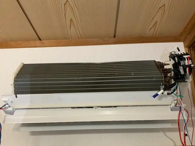 エアコンクリーニングでお部屋に漂うカビ菌やホコリをストップ！《除菌・消臭無料》サービスの画像