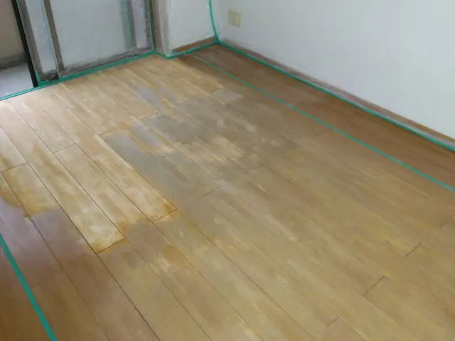 住宅の傷を補修！！予約から施工まで全て自社対応◎アフターフォローもばっちり！！サービスの画像