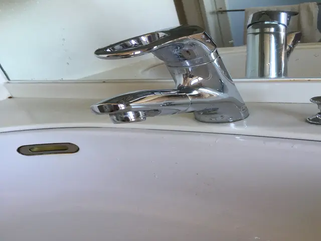 【即対応！NEWな蛇口気持ちいい！】 ☆ネット購入蛇口OK！安心☆☆☆3星サービスの画像