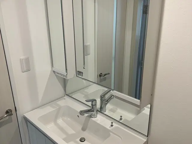 損害保険加入済◎プロに任せてスッキリ快適◎営業時間外・対応地域外もご相談歓迎！サービスの画像