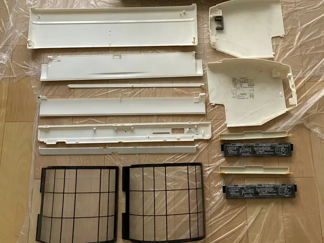 パネルの分解洗浄◎しっかり養生で安心◎大手での経験あり！丁寧な作業と仕上がり◎サービスの画像