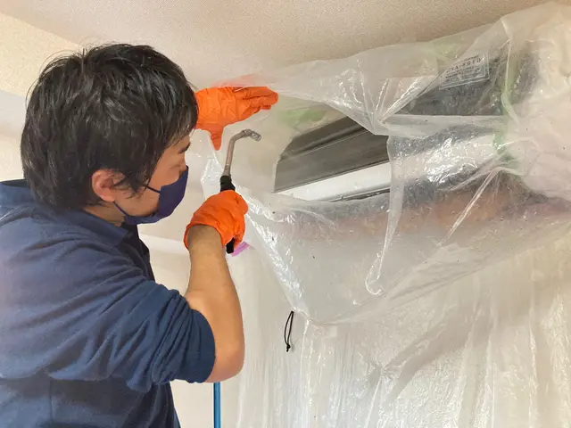 パネルの分解洗浄◎しっかり養生で安心◎大手での経験あり！丁寧な作業と仕上がり◎サービスの画像