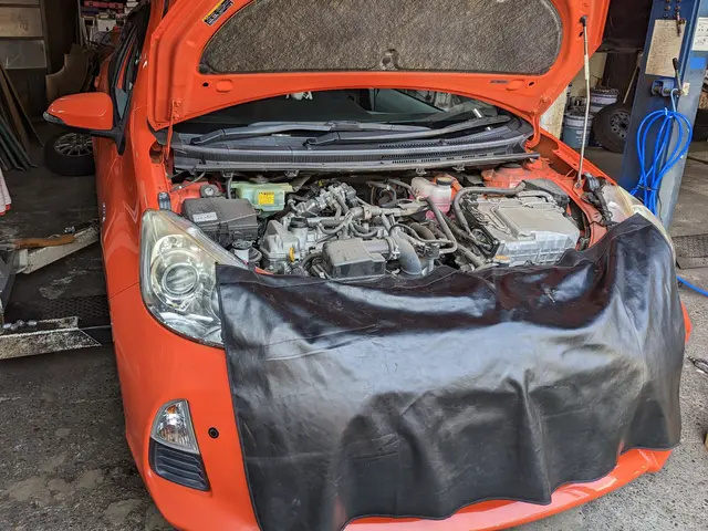 認証工場の国家整備士がご自宅へお伺い致します。サービスの画像