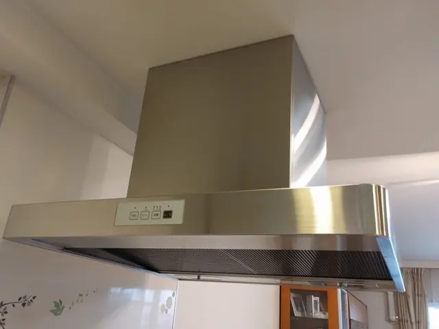 丁寧に施工いたします。土日祝日可。工事の損害保険加入サービスの画像