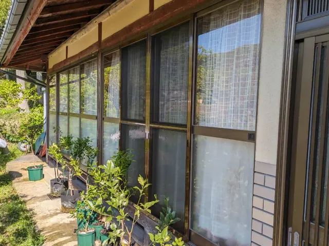 網戸張り替え　長年培った確かな技術で施工！お客様に寄り添い親切・丁寧にご対応サービスの画像