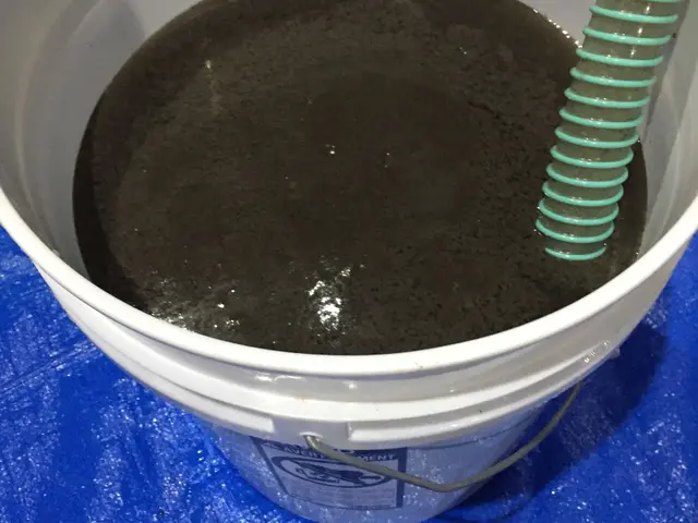 即応　※専門国家資格保有※　天井埋込は専門業者へお任せ下さい。１７年目全機種対応サービスの画像