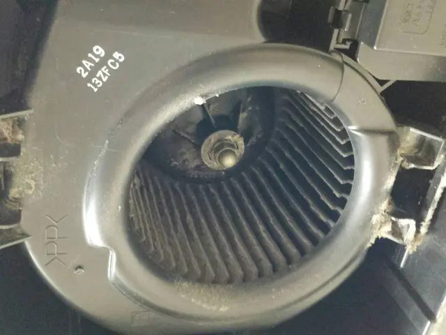 【水周り2点清掃】キッチンと換気扇、気になる2箇所を重点的に綺麗にします！サービスの画像