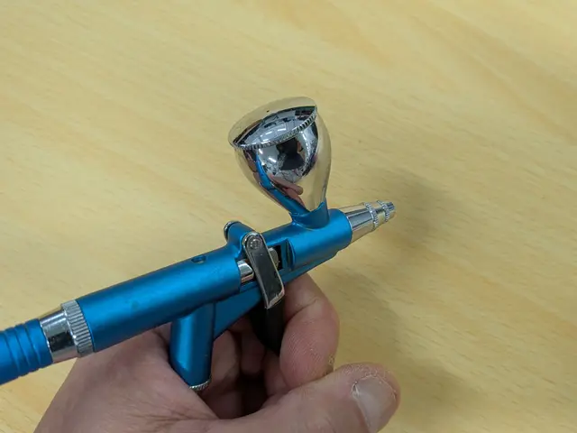 住宅設備業30年の経験を活かした私が気になる床・枠のキズなど修繕します!サービスの画像