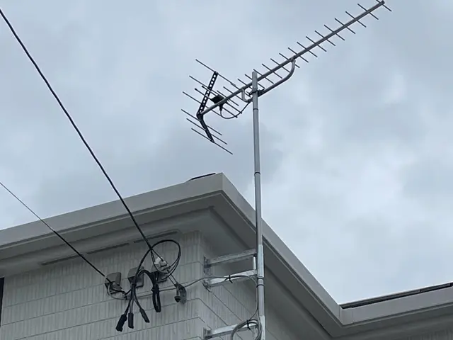 アンテナ修理、電波状況、機器の状態など確認しまして最適、最安で対応致します。サービスの画像