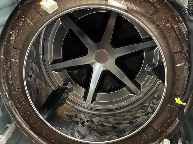 東芝のドラム式洗濯機はお任せください！元東芝メーカーの修理担当！安心感が違いますサービスの画像