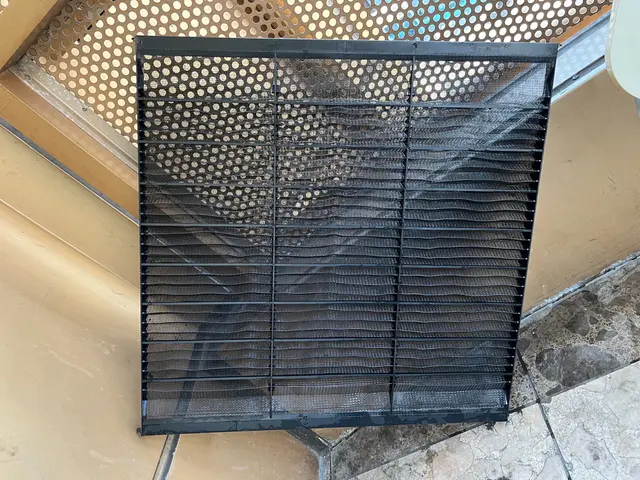 《神戸市発/市内割引あり》エアコン分解洗浄！内部の汚れまで綺麗にします！サービスの画像