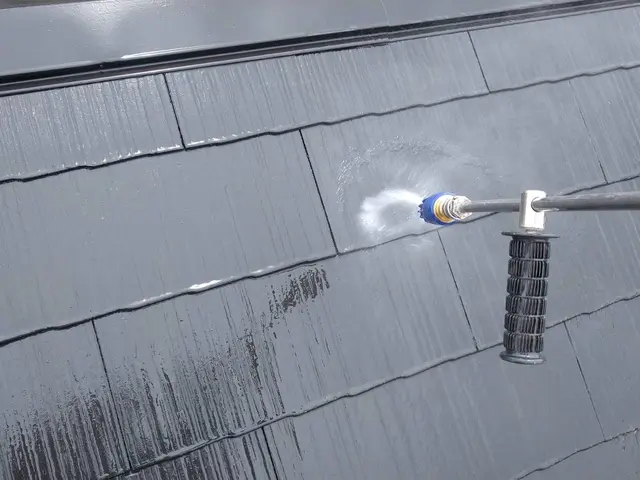 【塗装歴25年以上、一級塗装技能士による施工】長期保証、アフターフォローも完備！サービスの画像