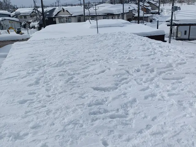 雪でお困りなら当店にお任せを！！空き家もご対応可能です！サービスの画像