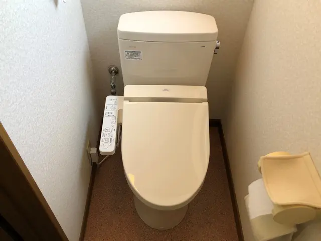 安心の施工保証付き！トイレ交換作業歴15年以上！！サービスの画像