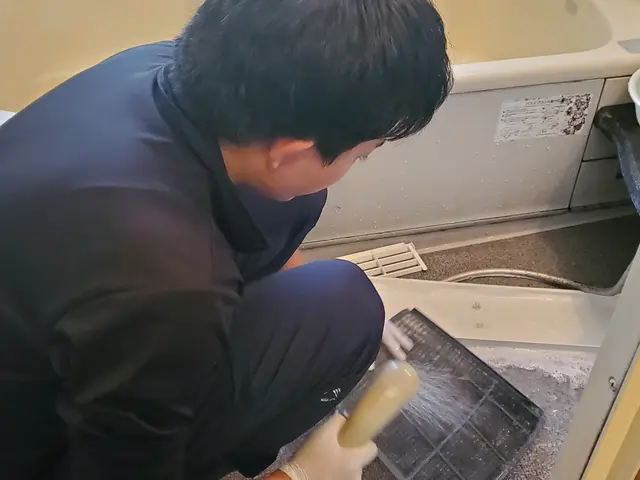 全メーカー対応・夏前にカビを徹底除去★2000件以上の実績あり★損害保険サービスの画像