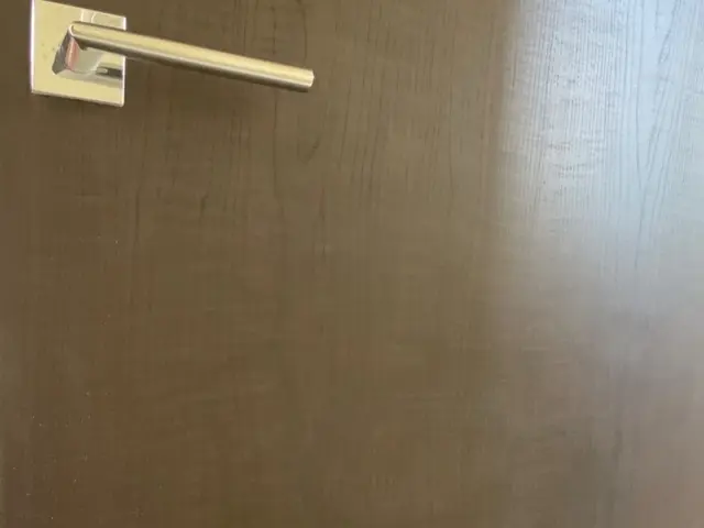 ★クレカ対応★穴に応じて最適な補修を行います！サービスの画像