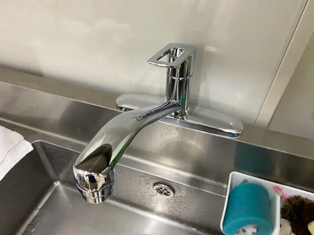 蛇口の水漏れや水ポタ、気になるトラブルに的確に対応いたします！お安く直すご提案サービスの画像