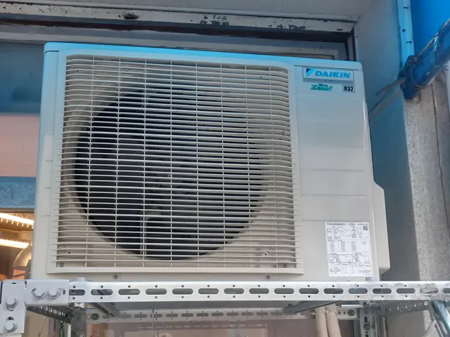 【業歴約２８年の経験と実績】家庭用・業務用エアコン工事、電気工事はお任せ下さいサービスの画像